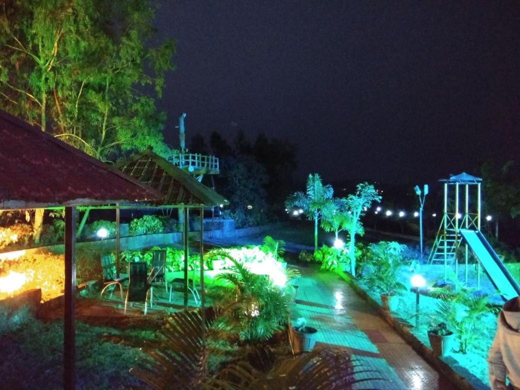 ماهاباليشوار Yogadaa Royal Resort المظهر الخارجي الصورة